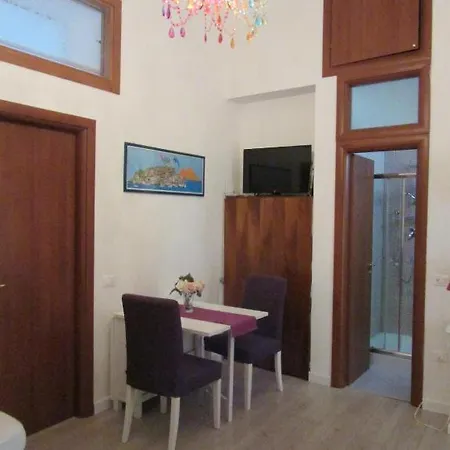 Bed & Breakfast Mareluna Neapel